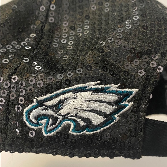 47 Philadelphia Eagles Black Sequin Cap featuring an embroidered sequined logo - Picture 8 of 13